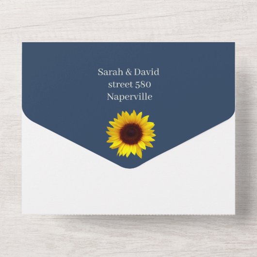 Rustieke Zonnebloem gepersonaliseerde bruiloft All In One Uitnodiging (Achterkant)