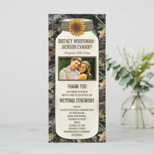 Rustieke Zonnebloem Mason Jar Camo Trouwprogramma' Programmakaart (Staand voorkant)