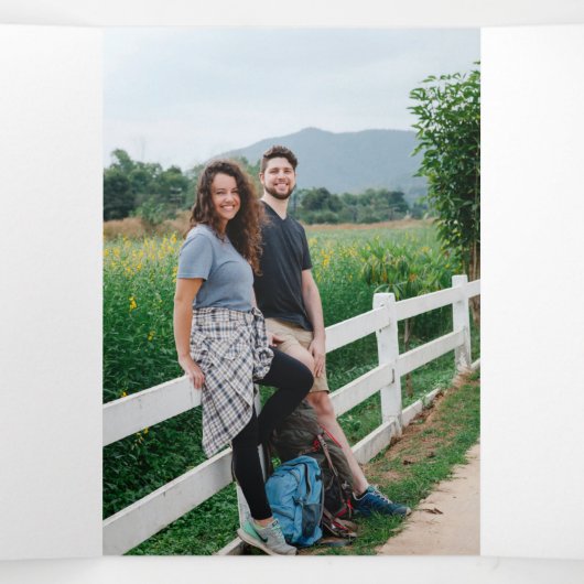 Rustieke Zonnebloem & Rozen bruiloft Drieluik Uitnodiging (Binnenkant midden)