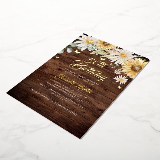 Rustieke Zonnebloem Vlinder 50e Verjaardagsfeest Folie Uitnodiging (Gedraaid)