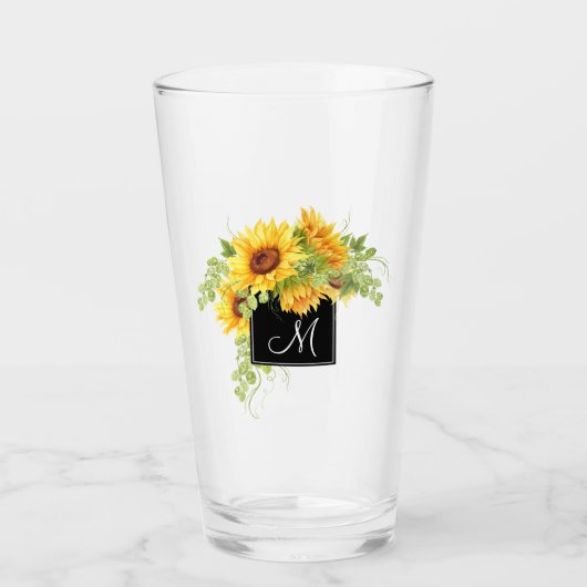 Rustieke Zonnebloemen Boeket en een Monogram Glas (Voorkant)