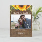 Rustieke Zonnebloemen Classic Foto Save the Date Kaart (Staand voorkant)
