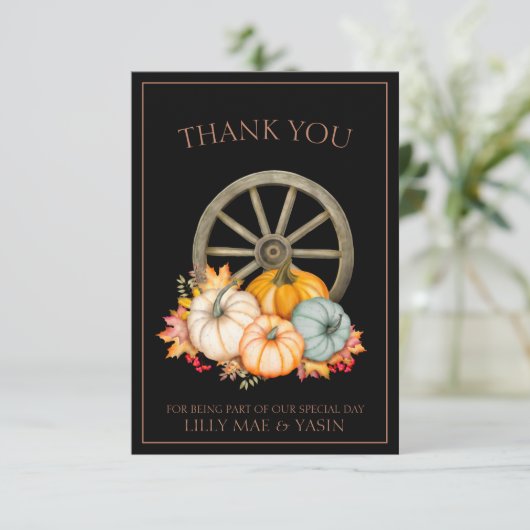 Rustieke zwarte herfst Herfst pompoenen bruiloft Bedankkaart (Staand voorkant)