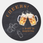 Rustieke Zwarte Krijtbord Bier Luier Party Ronde Sticker (Voorkant)