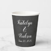 Rustieke Zwarte Schoolbord Script Monogram Huwelij Papieren Bekers (Voorkant)