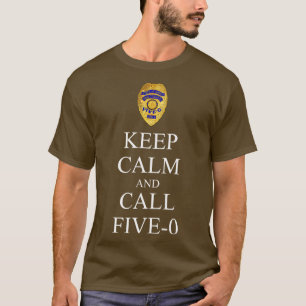 Rustig blijven en een hemd bellen t-shirt