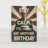 Rustig blijven, het is gewoon weer een verjaardag kaart (Gele Bloem)