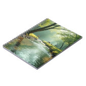Rustig boslandschap met heldere beekreflectie notitieboek (Linkerzijde)
