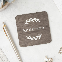 Rustig grijs hout laurier monogram naam bier onderzetter
