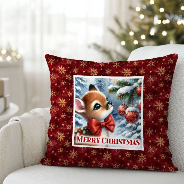 Rustig kerstscène baby ree besneeuwd bos kinderen  kussen (Calm Christmas scene baby fawn snowy forest kids decor)