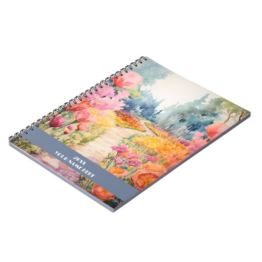 Rustig pad door bloembos notitieboek (Linkerzijde)