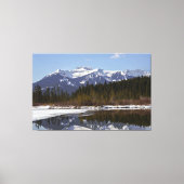 Rustig reflecteren in Vermilion Lakes, Alberta Canvas Afdruk (Voorkant)
