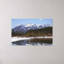 Rustig reflecteren in Vermilion Lakes, Alberta Canvas Afdruk