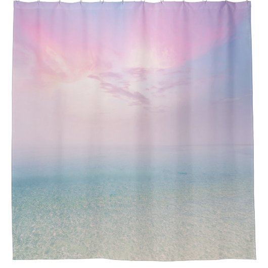 Rustig zandstrand roze luchten douchegordijn (Voorkant)