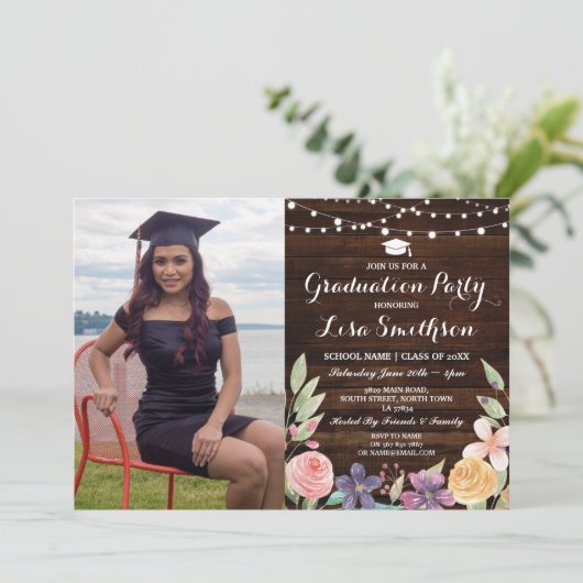 Rustige Afstuderen Flowers Lights Hood Foto Kaart (Staand voorkant)