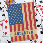 Rustige Amerikaanse vlag Gepersonaliseerd hout Pokerkaarten<br><div class="desc">USA American Flag speelkaarten - Amerikaanse vlag,  sterren en strepen in een overspannen rood wit blauw ontwerp op hout. Personaliseer met Naam. COPYRIGHT © 2021 Judy Burrows,  Black Dog Art - Alle rechten voorbehouden. Rustieke Amerikaanse vlag gepersonaliseerde houten patriottische speelkaarten</div>