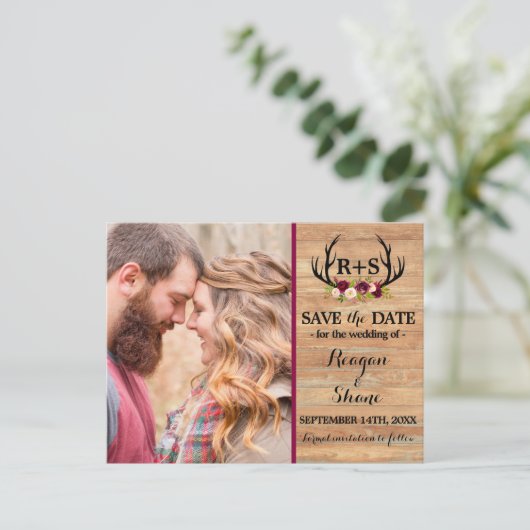 Rustige Antlers Floral Burgundy Wood bespaart datu Aankondigingskaart (Staand voorkant)