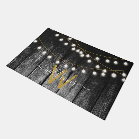 Rustige Barn Black Wood Gold String Lights Monogra Deurmat (Schuin)