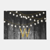 Rustige Barn Black Wood Gold String Lights Monogra Deurmat (Voorkant)