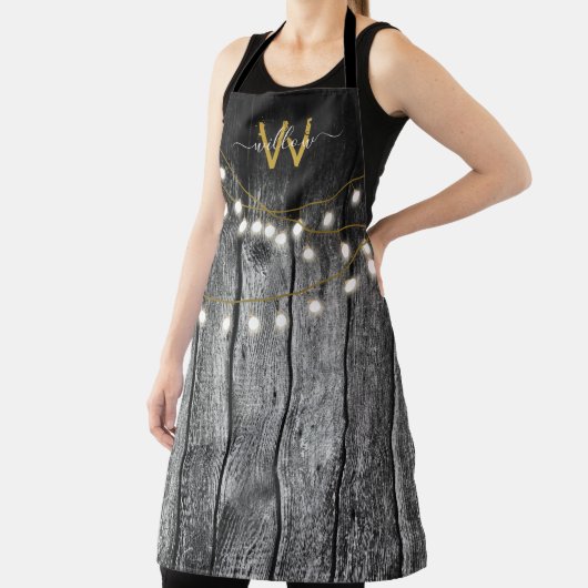 Rustige Barn Black Wood Gold String Lights Monogra Schort (Insitu)