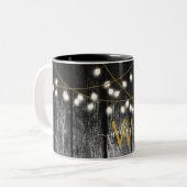 Rustige Barn Black Wood Gold String Lights Monogra Tweekleurige Koffiemok (Voorkant links)