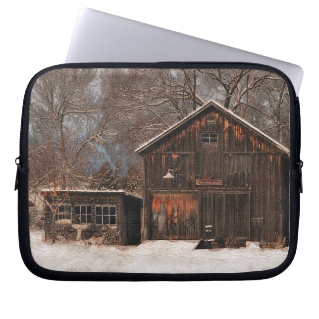 Rustige Barn & Cottage  sneeuwscène Laptop Sleeve (Voorkant)