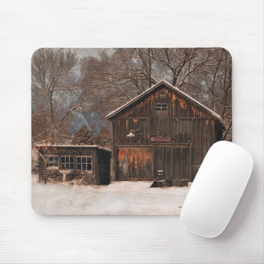 Rustige Barn & Cottage  sneeuwscène Muismat (Met muis)