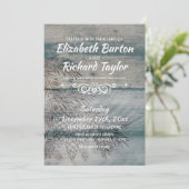 Rustige Barn Wood Pine Tree Winter Weddenschap Kaart (Staand voorkant)