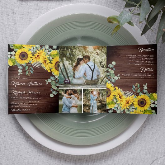 Rustige Barn Wood Sunflower Eucalyptus Wedding Drieluik Uitnodiging