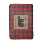 Rustige Beer Familie Cabin Red Buffalo Play Burlap Badmat (Voorkant Verticaal)