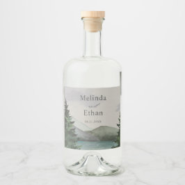 Rustige berg- en meer evergreen bruiloft likeurfles etiket