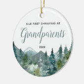 Rustige bergen onze eerste kerstgrootouders keramisch ornament (Links)