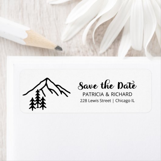 Rustige bergen trouwkaart save the date label (Insitu)