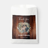 Rustige bladeren schuur houten foto Wedding Dank j Bedankzakje (Voorkant)