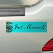Rustige blauwe pijnboomkegel net getrouwd bumperst bumpersticker (Op auto)
