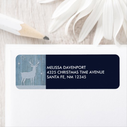 Rustige Blauwe Wood Reindeer Country Kerstmis Etiket (Insitu)