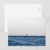 Rustige Blauwe Zee Met Zeilboot Aan Witte Horizon Briefkaart (Voorkant / Achterkant)