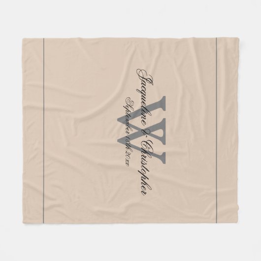 Rustige Blush Pas getrouwd & Wedding Gift Monogram Fleece Deken (Voorkant (Horizontaal))