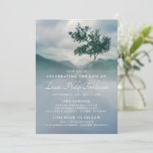 Rustige boom Misty Highlands Life Celebration Kaart (Staand voorkant)