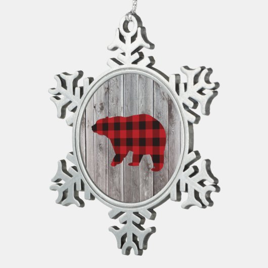 Rustige bosgrond beer met rode buffelplaat tin sneeuwvlok ornament (Rechts)