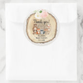 Rustige bosgrond schattig baby shower meisje ronde sticker (Tas)