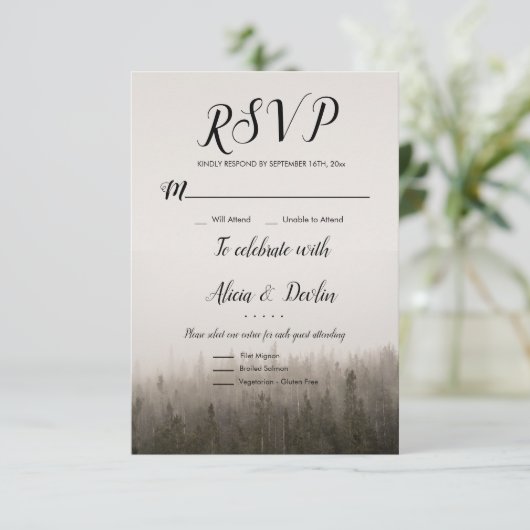 Rustige bosmisty mysterous Landscape Rsvp Card (Staand voorkant)