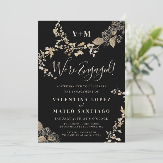 Rustige Botanische Monogram Black Engagement Party Kaart (Staand voorkant)