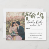 Rustige botanische monogrammen foto Wedding RSVP Kaart (Voorkant)