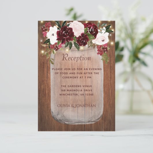 Rustige Bourgogne Floral Mason Jar Wedding Recepti Informatiekaartje (Staand voorkant)