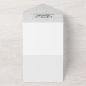 Rustige bruiloft met houtophopland all in one uitnodiging (Buitenkant)