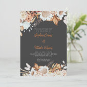 Rustige Bruine Witte Bloemen Boho Grijze Bruiloft Kaart (Staand voorkant)