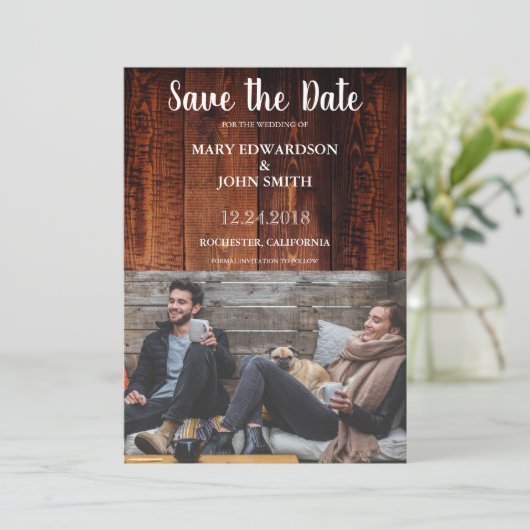 Rustige bruinhoutfotobruiloft save the date (Staand voorkant)