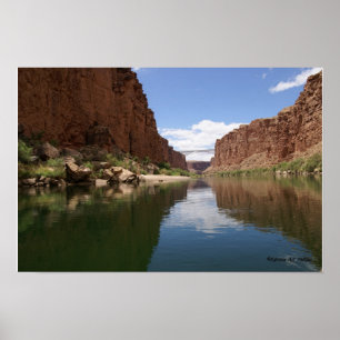 Rustige Colorado-rivier nadert Navajo-bruggen Poster