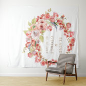 Rustige Coral Blush Floral Wedding Backdrop Wandkleed (In Situ (horizontaal))